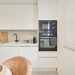 Villa & With Ac, By Timecooler Setúbal