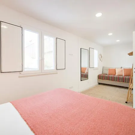 Villa & With Ac, By Timecooler *