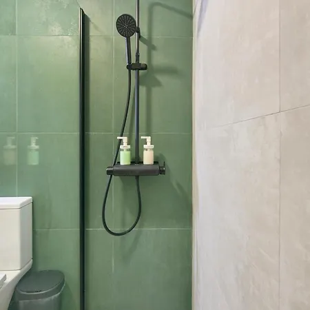 Villa & With Ac, By Timecooler Setúbal